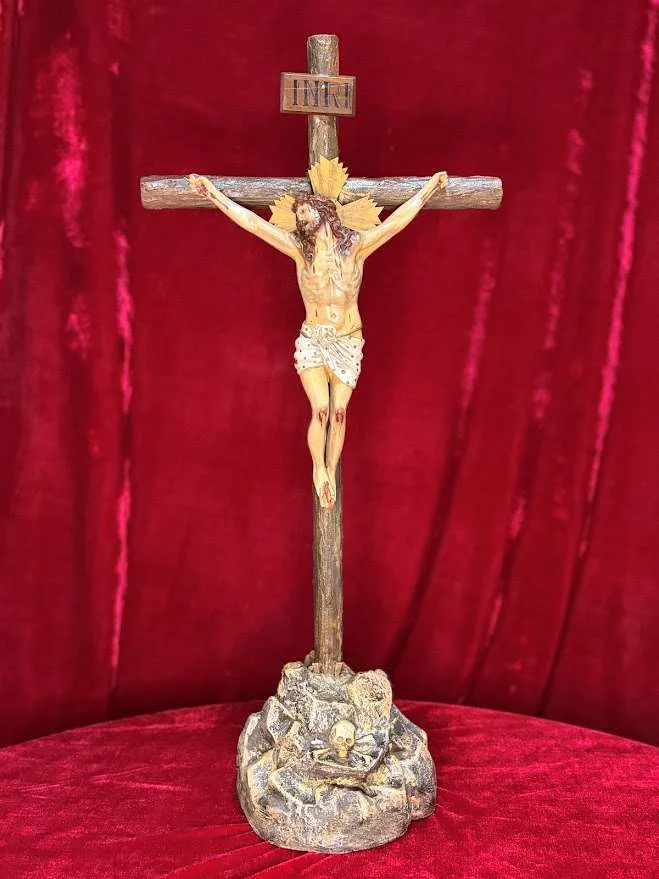 Crucifijo de Olot · Años 20 · 68 cm · Recién restaurado