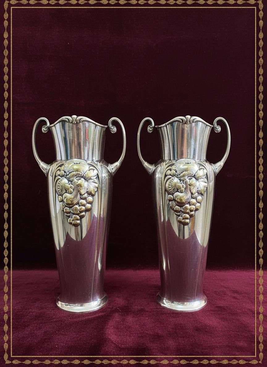 Pareja de jarrones WMF plateados Art Nouveau (31 cm)
